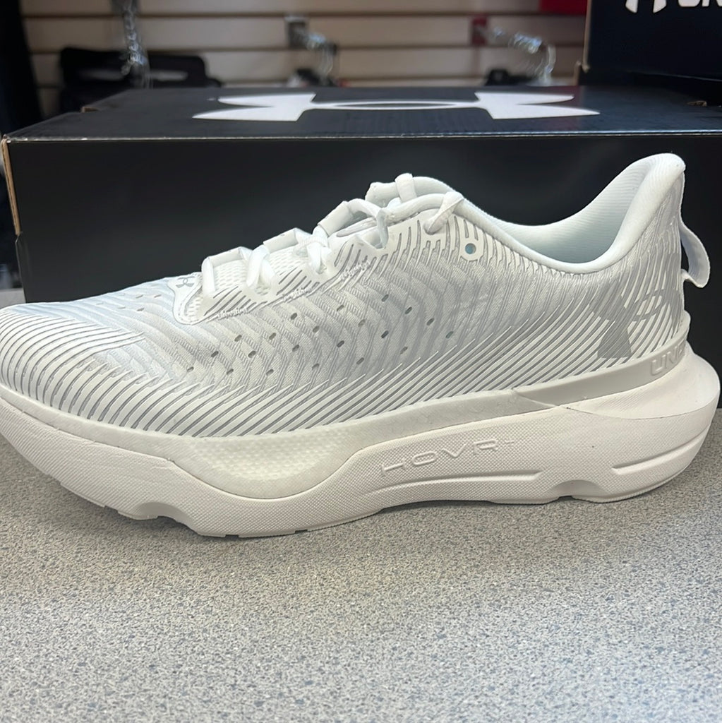 Under Armour Infinite Pro – Geared4Sports - Main Image