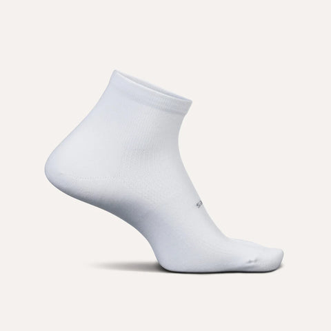 Feetures High-Performance Ultra-Light Quarter Sock