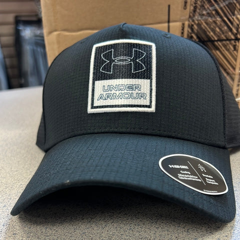 Under Armour Iso-Chill Armourvent™ Trucker Hat